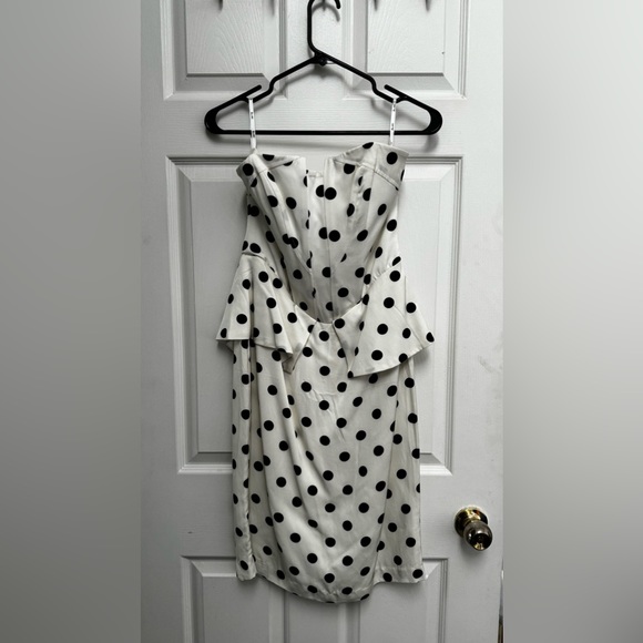 Bardot Suri Peplum Dress - Picture 4 of 8